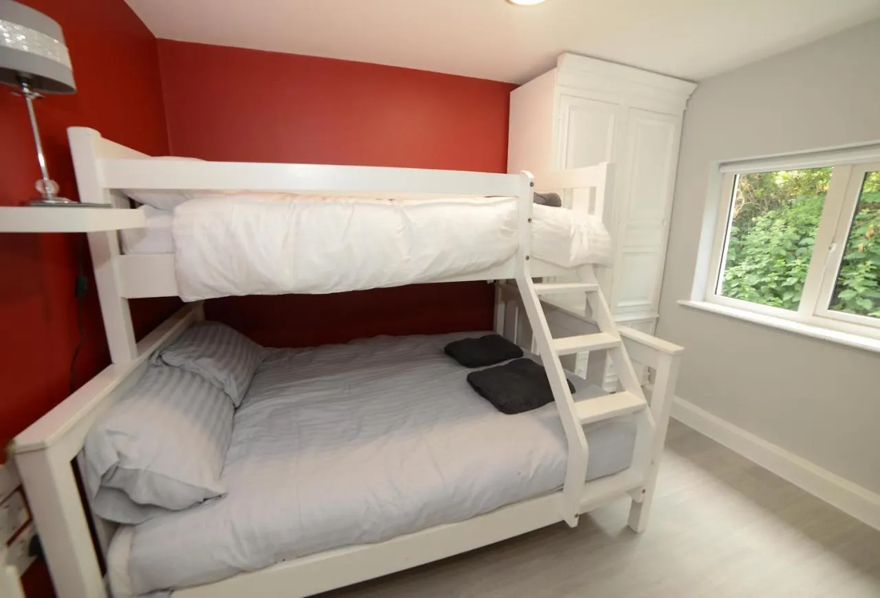 Notting Hill West In The Heart Of Westport Town Villa 0*,  Ireland